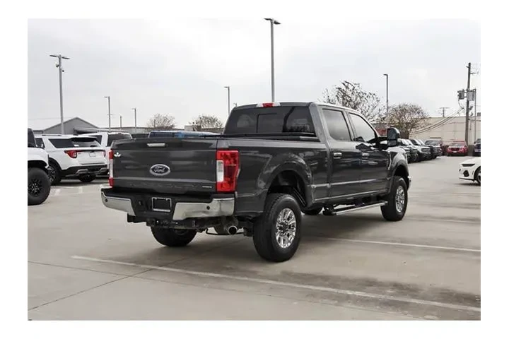$35449 : Ford F-250 Super Duty 2017 4 image 4