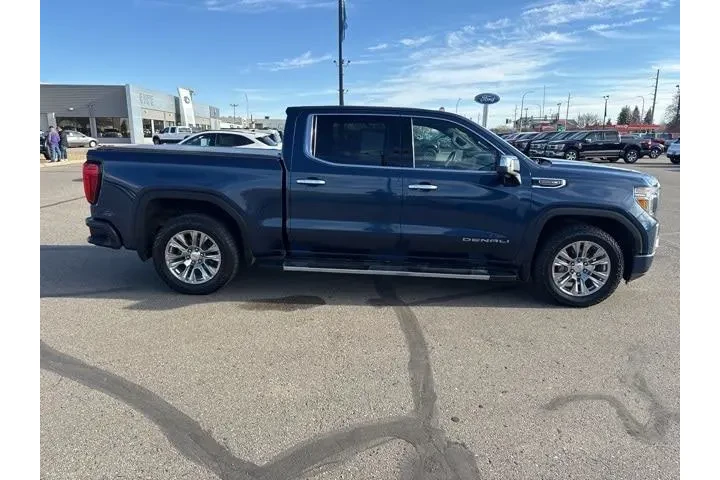 $32000 : GMC Sierra 1500 2020 4x4 Den image 9