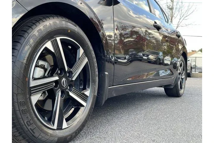 $17500 : Nissan Sentra 2024 SV 4dr Se image 10