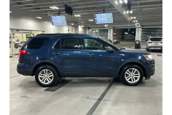 $12947 : Ford Explorer 2017 AWD Base image 8