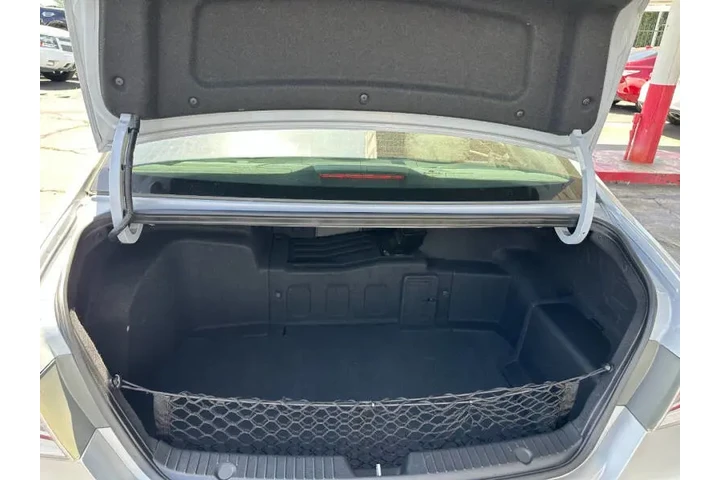 2011 Sonata Hybrid image 7