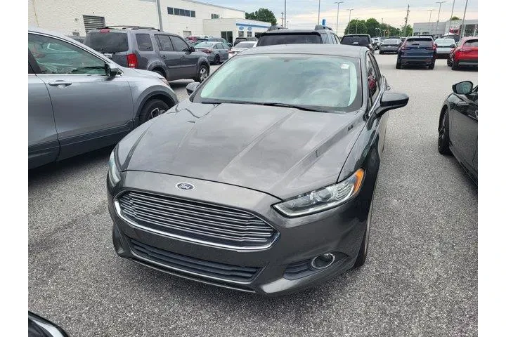 $9327 : Ford Fusion 2016 S 4dr Sedan image 2