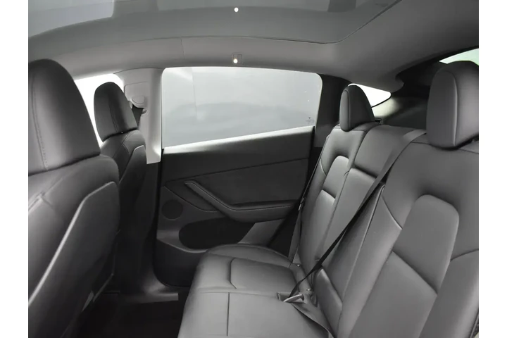 $24995 : Tesla Model Y 2022 AWD Long image 8