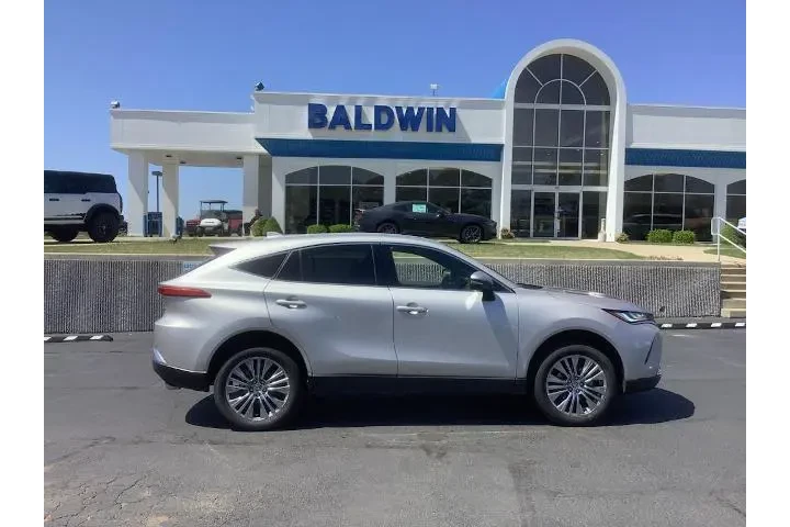 $26950 : Toyota Venza 2022 AWD LE 4dr image 8