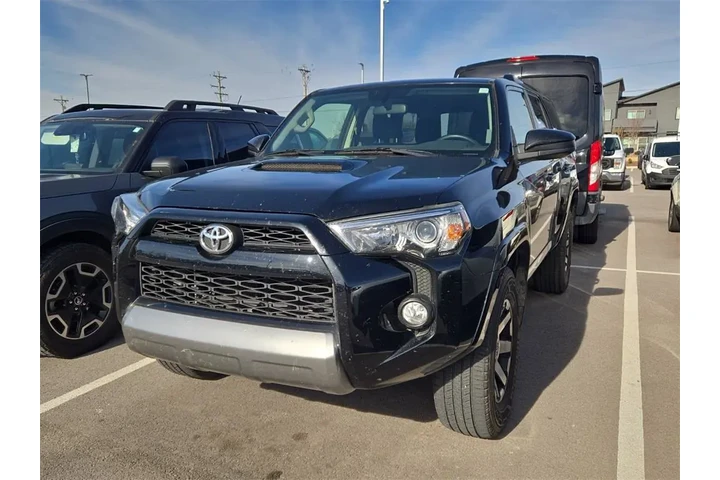 $29070 : Toyota 4Runner 2019 4x4 TRD image 1