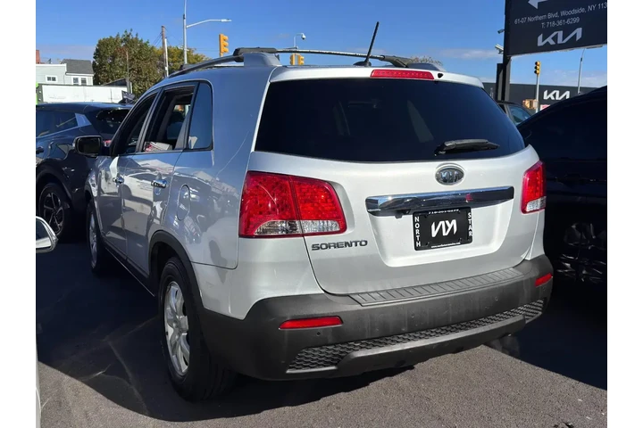 $5895 : Kia Sorento 2012 AWD LX 4dr image 6