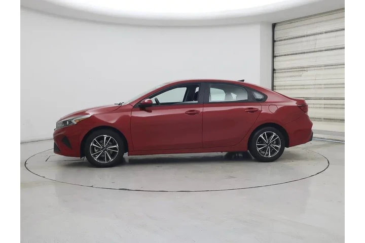 $16998 : Kia Forte 2023 LXS 4dr Sedan image 3