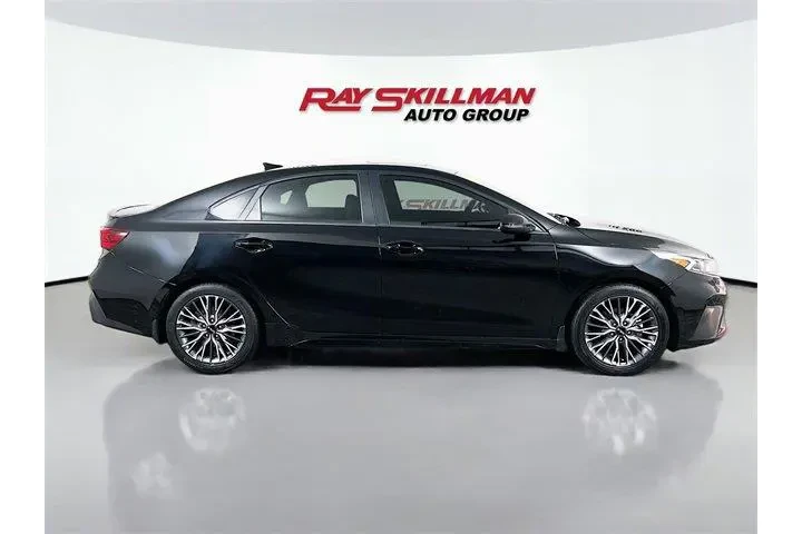 $23975 : Kia Forte 2023 GT-Line 4dr S image 8