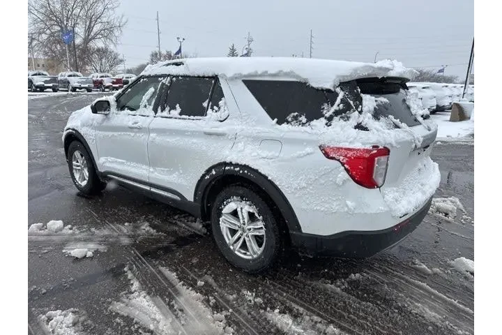 $28000 : Ford Explorer 2022 AWD XLT 4 image 5