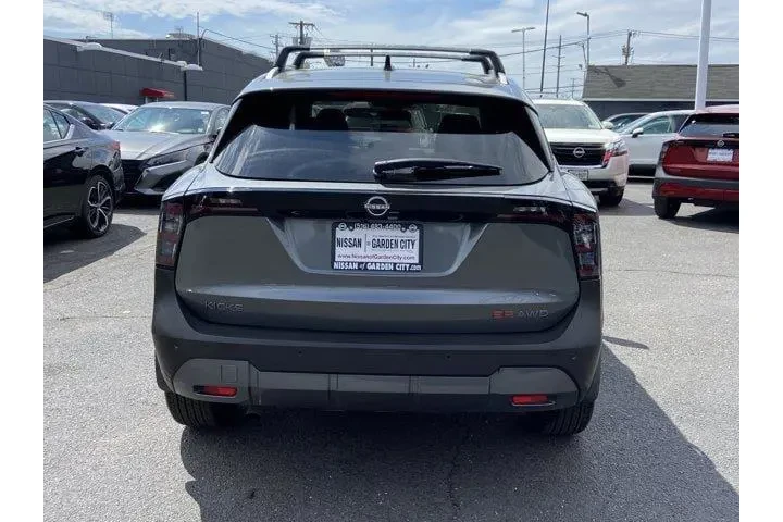 $27487 : Nissan Kicks 2026 AWD SR 4dr image 5