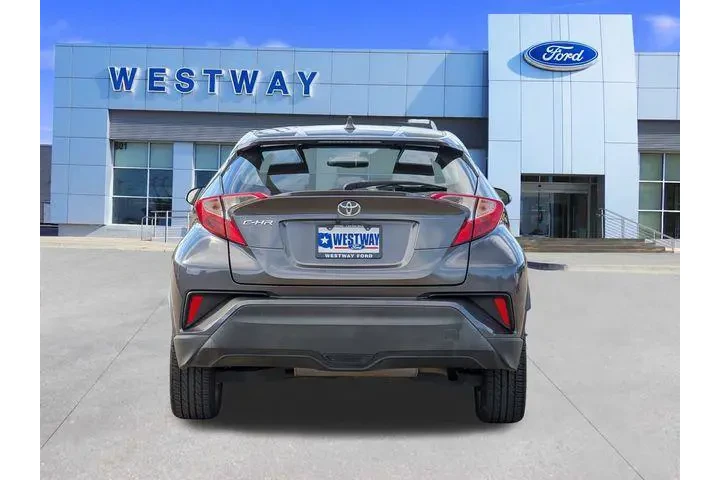 $17243 : Toyota C-HR 2019 XLE 4dr Cro image 5