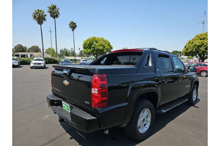 $15995 : 2011 Avalanche LT image 7