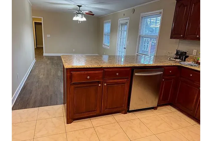 $2950 : Se alquila casa de tres dormit image 4