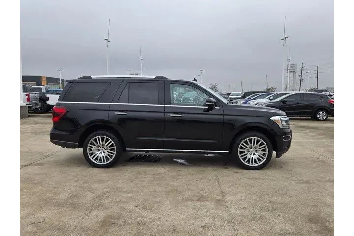 $40000 : Ford Expedition 2023 4x4 Lim image 2