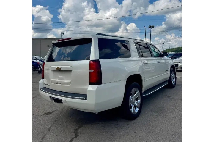 $11500 : 2015 Suburban LTZ image 6