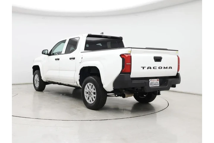 $30998 : Toyota Tacoma 2024 4x2 SR 4d image 2