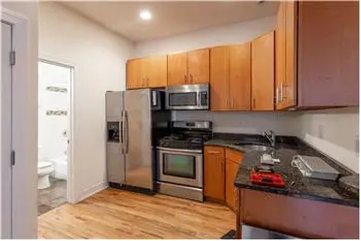 $3600 : Rental property with 3 bedro image 3