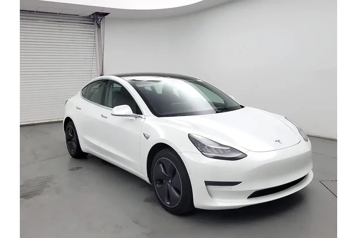 $21998 : Tesla Model 3 2020 AWD Stand image 1