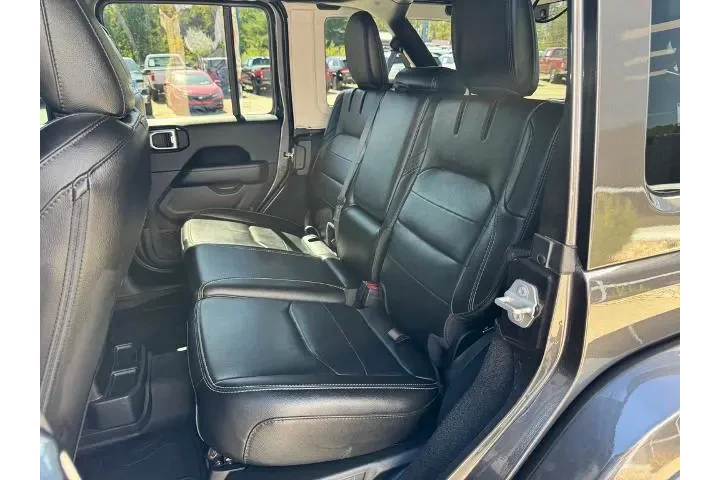 $36720 : Jeep Wrangler Unlimited 2022 image 8