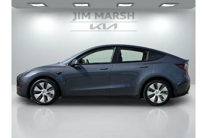 $32988 : Tesla Model Y 2023 AWD Long image 3