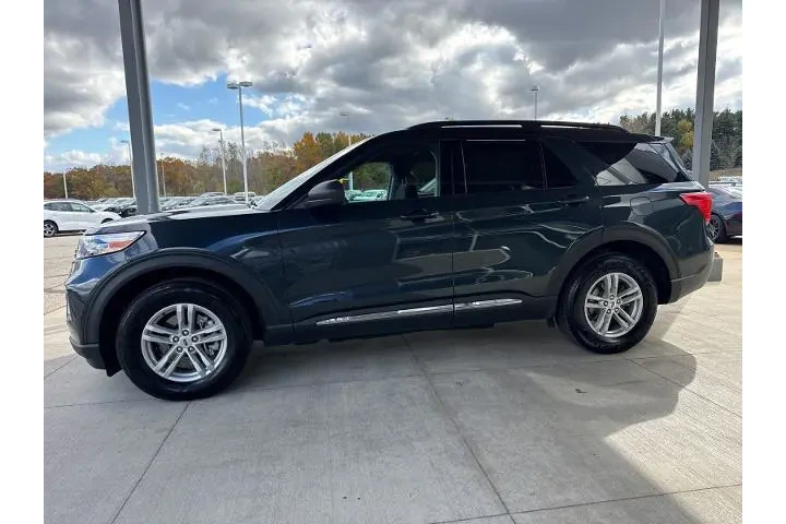 $30500 : Ford Explorer 2023 AWD XLT 4 image 4