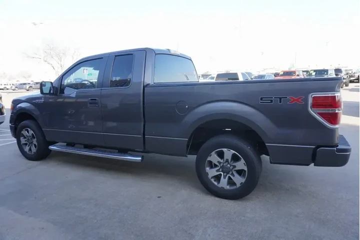 $15988 : Ford F-150 2013 4x2 STX 4dr image 4