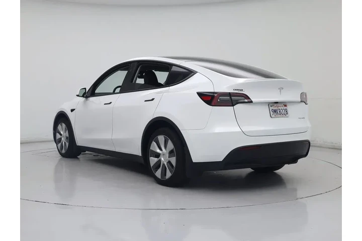 $37998 : Tesla Model Y 2024 AWD Long image 2