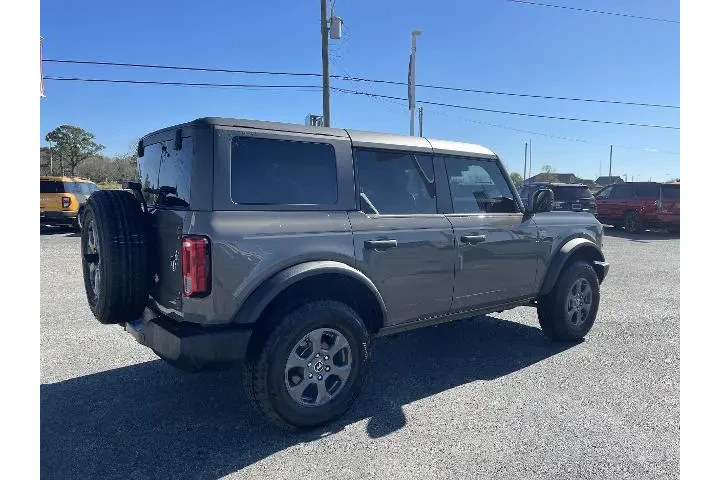 $39988 : Ford Bronco 2025 4x4 Big Ben image 2