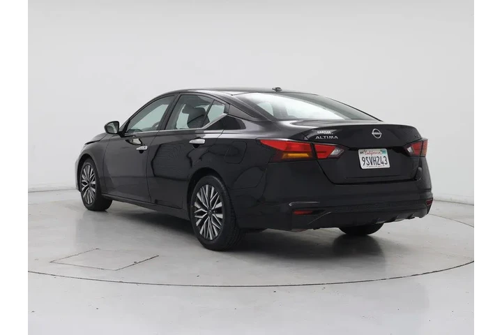 $17998 : Nissan Altima 2024 2.5 SV 4d image 2