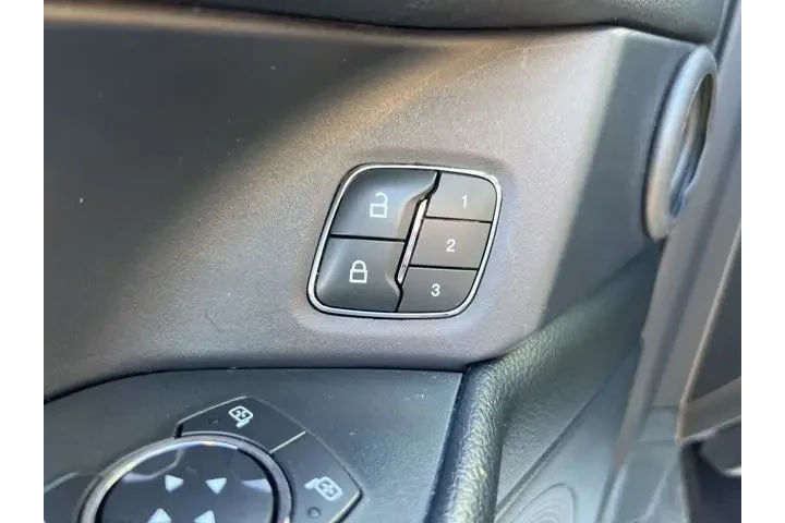 $38688 : Ford Expedition MAX 2021 4x4 image 8