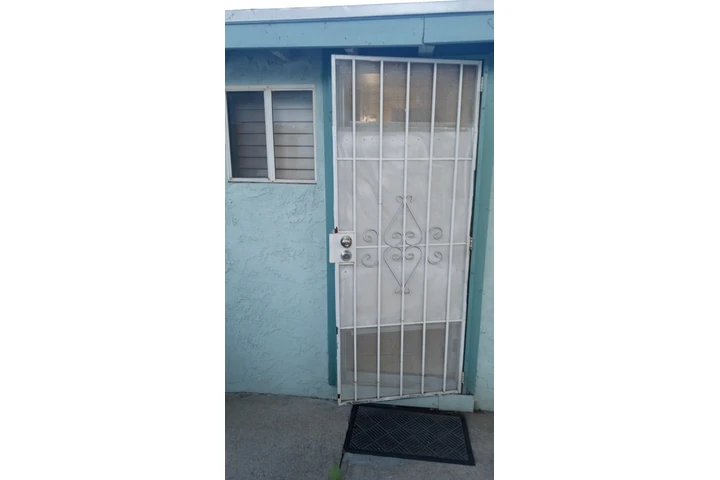 $1200 : Recamara Para 2 Personas Este image 3