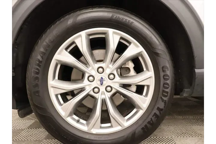 $27840 : Ford Explorer 2023 Limited 4 image 5