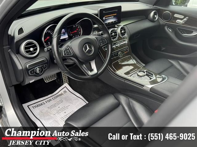 Used 2017 C-Class C 300 4MATI image 6