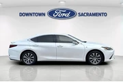 $25900 : Lexus ES 350 2019 4dr Sedan thumbnail