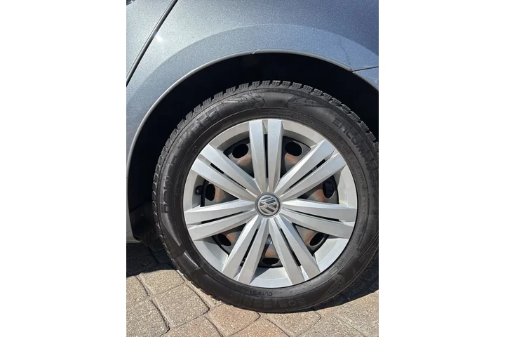 $10990 : 2017 Jetta 1.4T S image 9