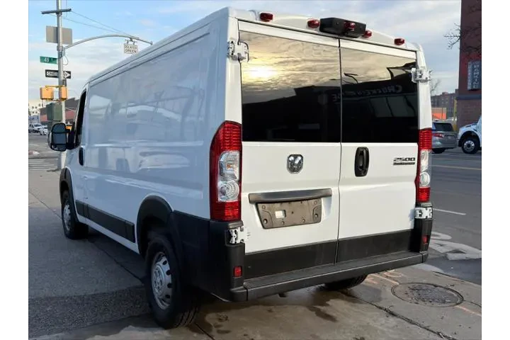 $22995 : Ram ProMaster 2023 2500 136 image 6