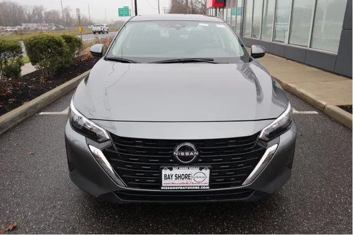 $15436 : Nissan Sentra 2024 S 4dr Sed image 4