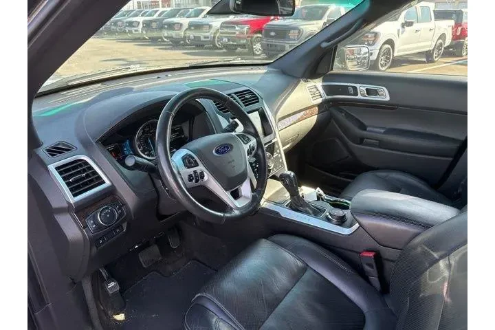 $13900 : Ford Explorer 2015 AWD Limit image 9