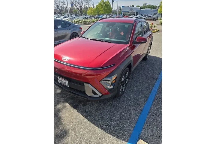 $20566 : Hyundai KONA 2024 SEL 4dr Cr image 1