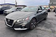 $15995 : 2019 Altima 2.5 SL thumbnail