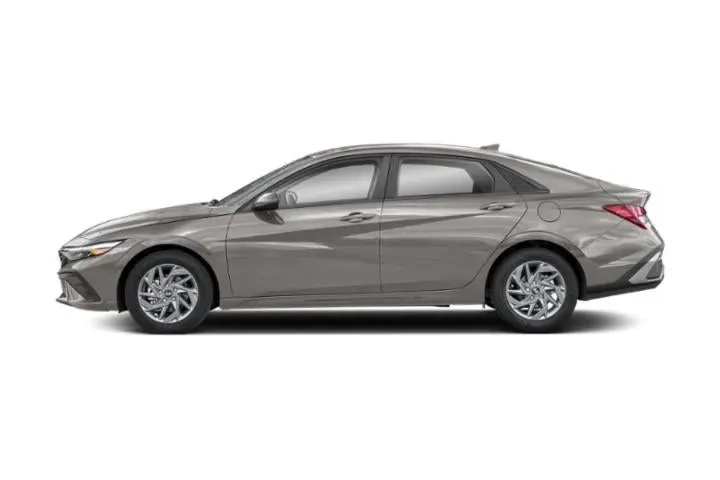 $20495 : Hyundai ELANTRA 2024 SEL 4dr image 2