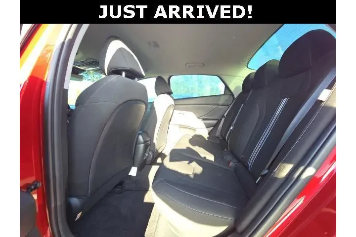 $18871 : Hyundai ELANTRA 2024 SEL 4dr image 7