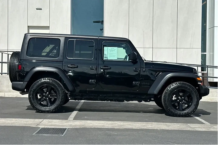 $29900 : Jeep Wrangler Unlimited 2021 image 2
