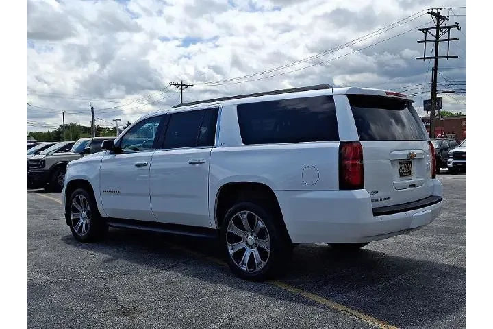 $32270 : Chevrolet Suburban 2018 4x4 image 4