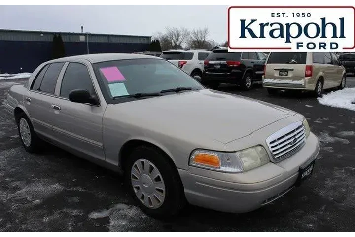 $8905 : Ford Crown Victoria 2009 Pol image 1