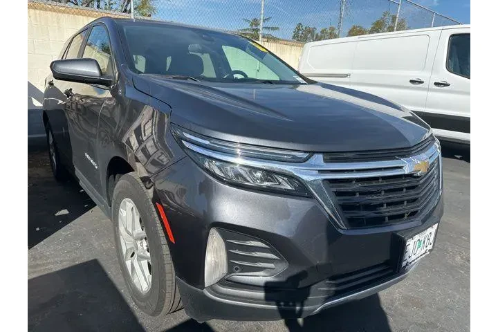 $23535 : Chevrolet Equinox 2023 LT 4d image 1