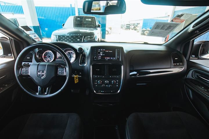 2019 Grand Caravan SE Plus image 10