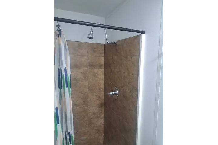 $1000 : EFFICENCE .MIAMI GARDENS image 5