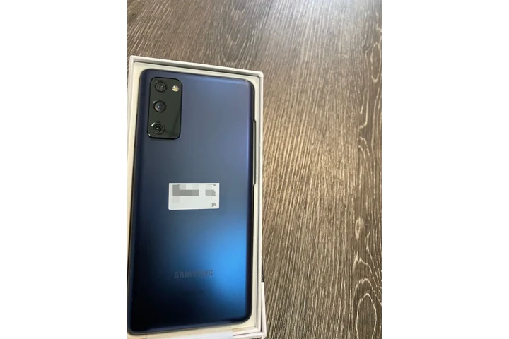 $199 : Samsung Galaxy S20FE 5G - 128G image 3