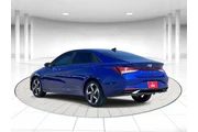 $19258 : Hyundai ELANTRA 2023 SEL 4dr thumbnail